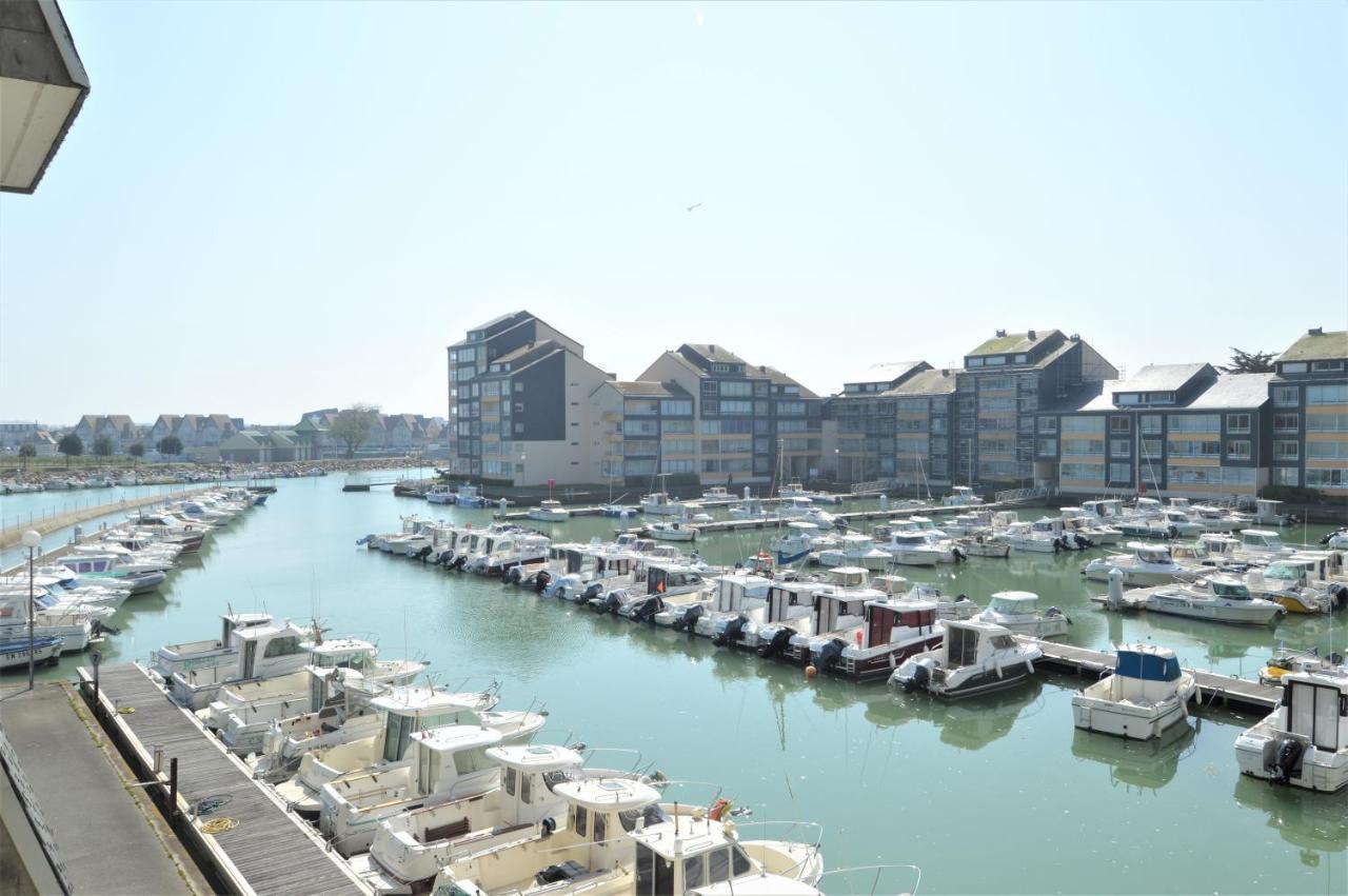 Appt lumineux - Avec balcon à 400m de la plage Courseulles-sur-Mer Esterno foto