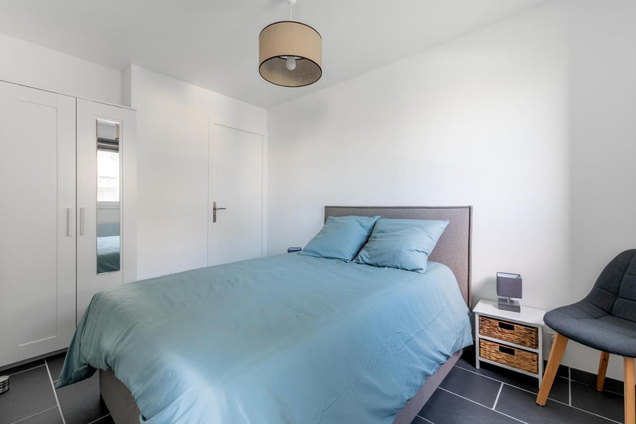 Appt lumineux - Avec balcon à 400m de la plage Courseulles-sur-Mer Esterno foto